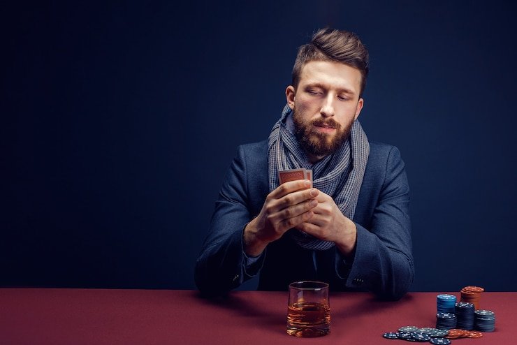 Perbandingan antarmuka aplikasi ubi toto untuk Android dan akses browser iOS